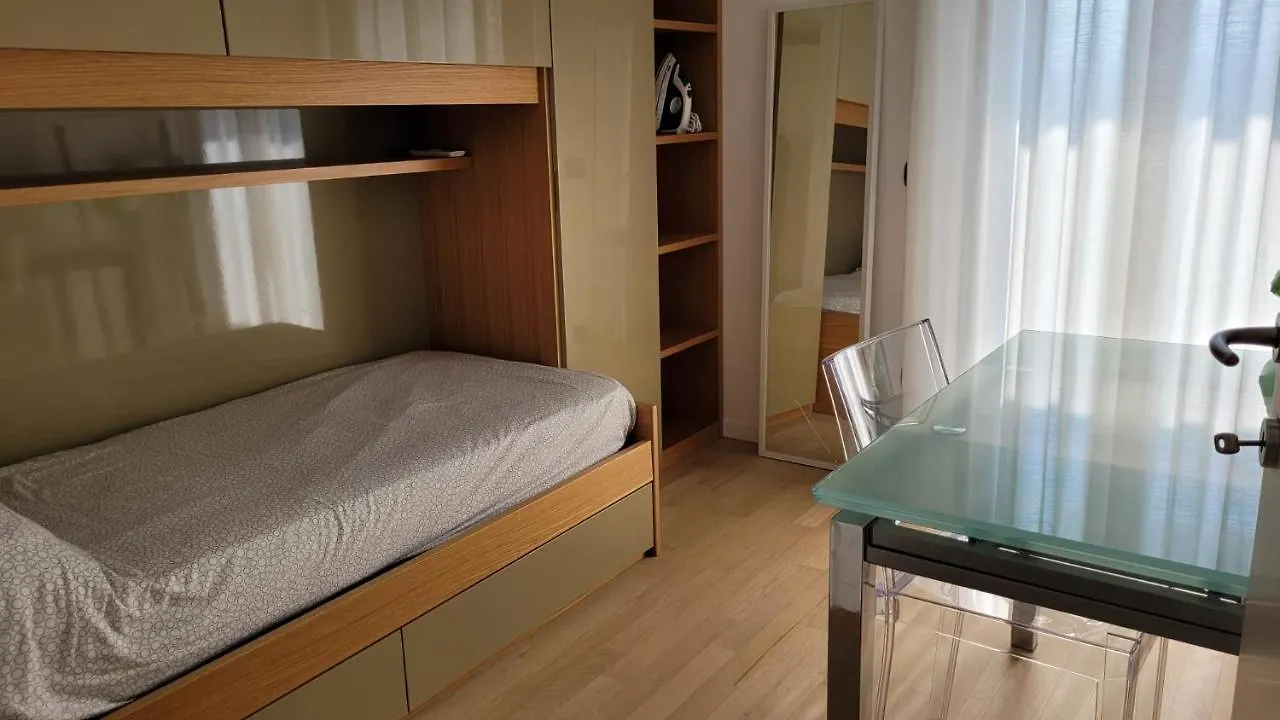 Apartamento Meda Cozy Flat Milán 0*,