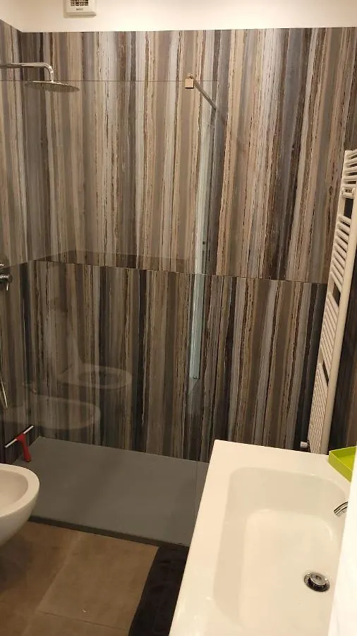 Apartamento Meda Cozy Flat Milán 0*,  Italia